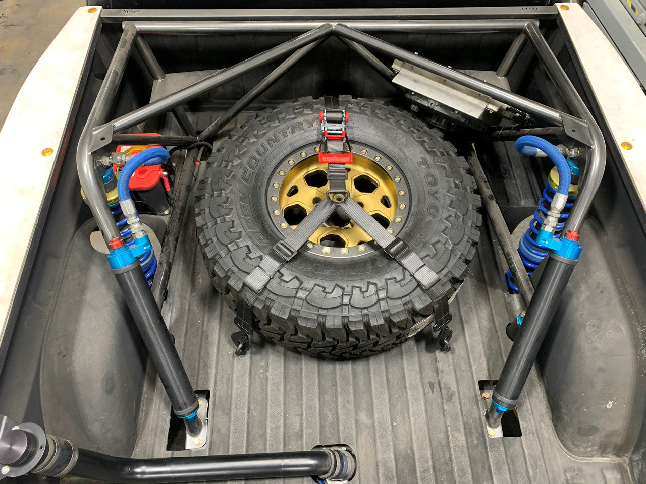SpeedStrap Heavy-Duty Spare Tire 3-Point 2 in. Tie Down w/ Swivel Hooks