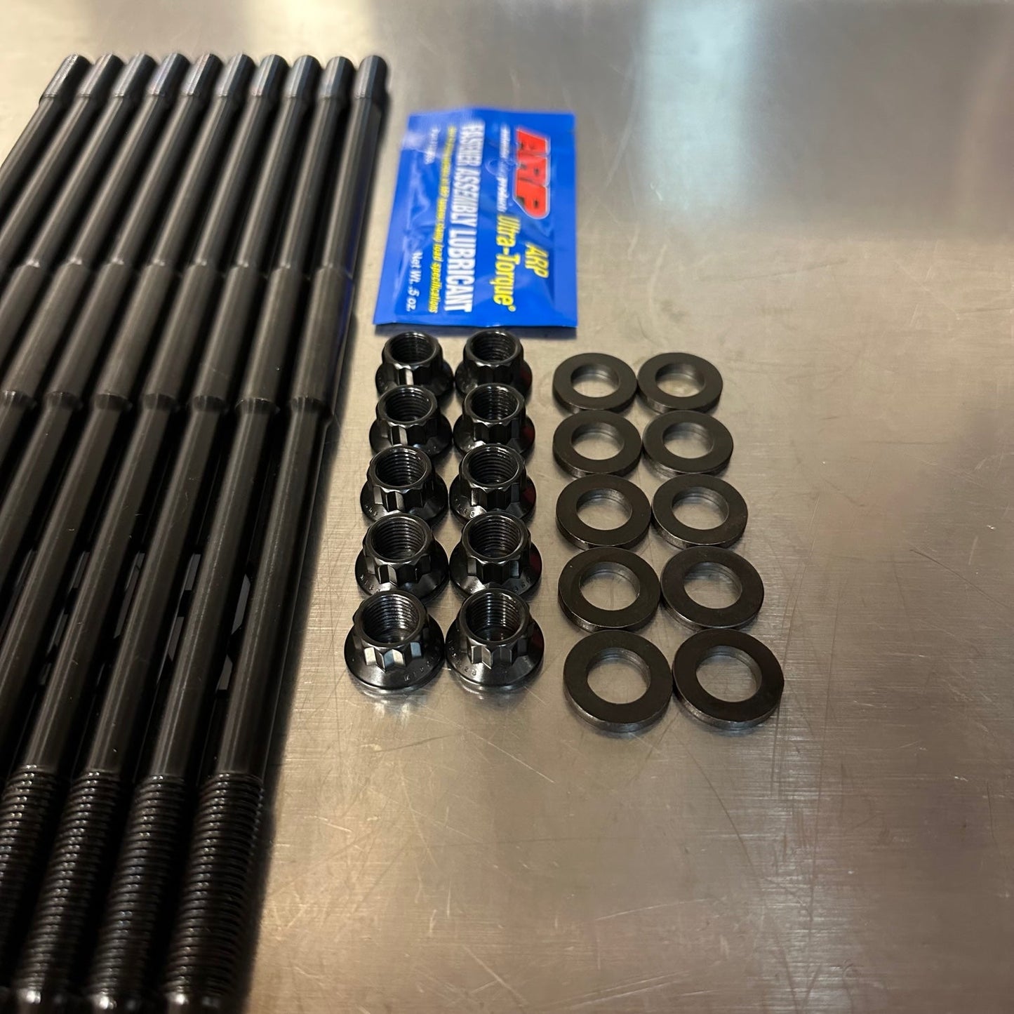 AR8682 - ARP 625+ Head Studs - Pro R