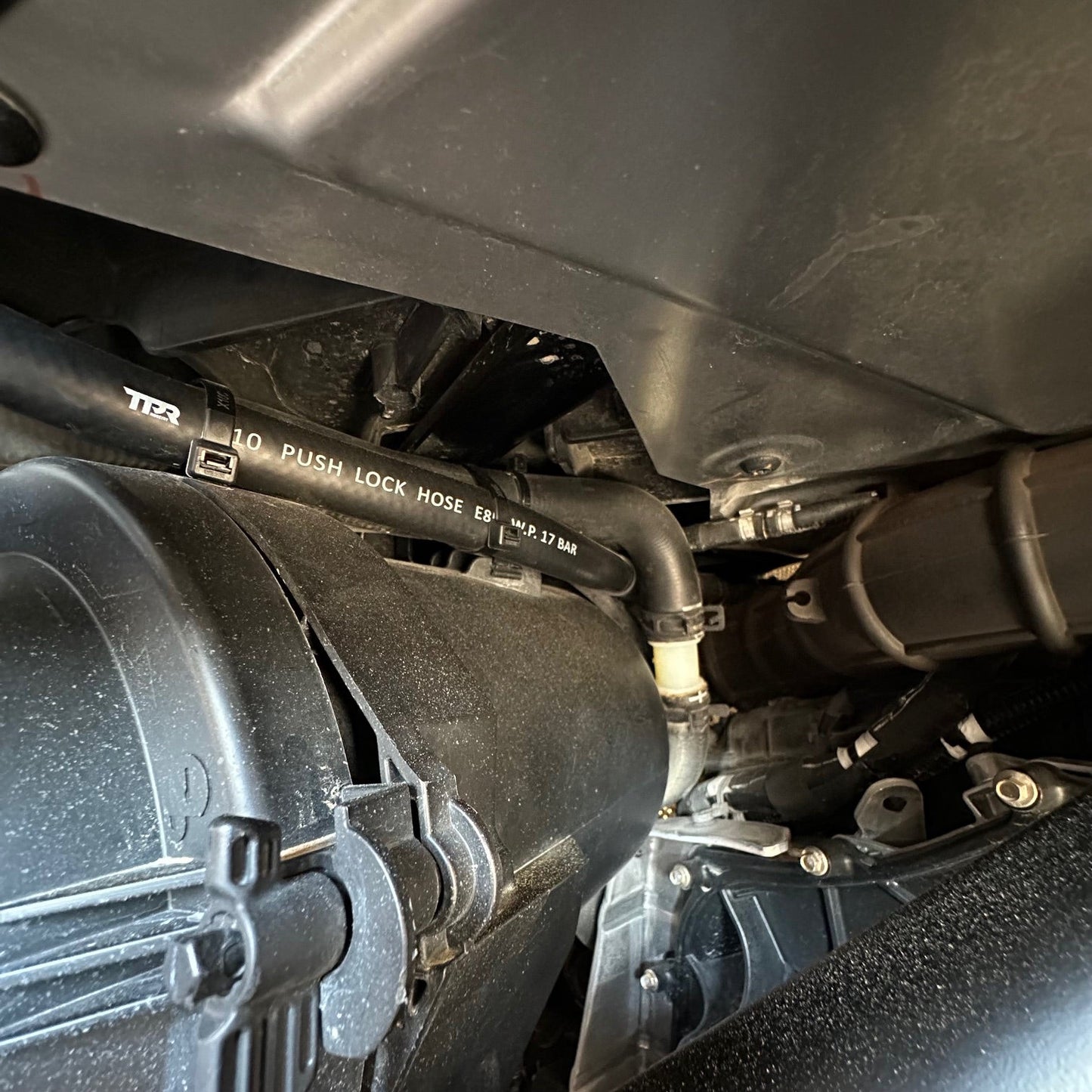 TPR022 - Remote Oil Fill Kit - Xpedition